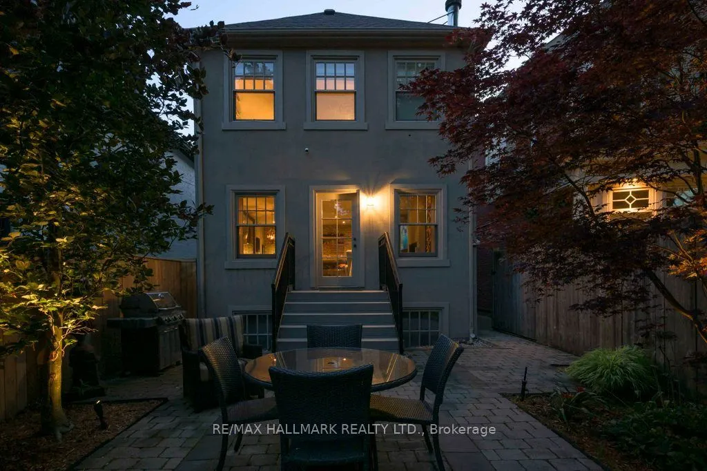 29 Standish Avenue