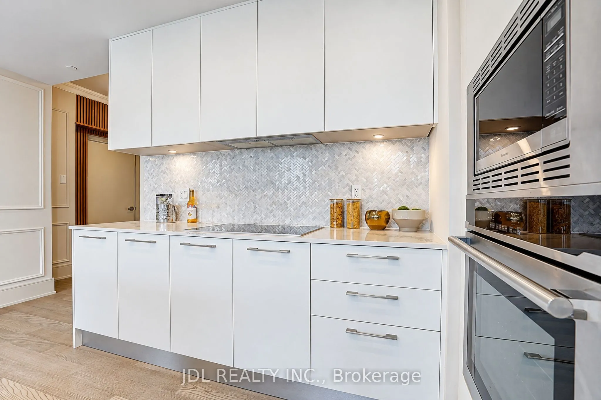 1 Gloucester Street #1615