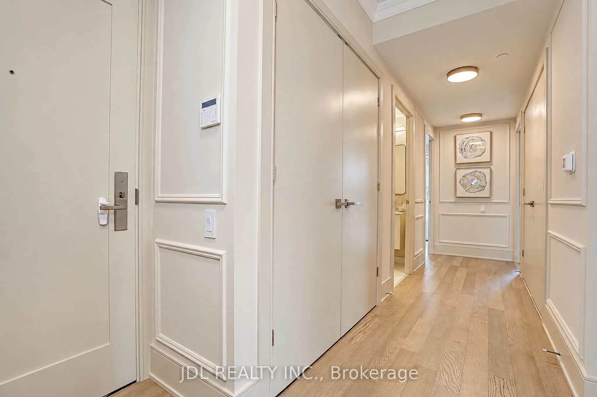 1 Gloucester Street #1615