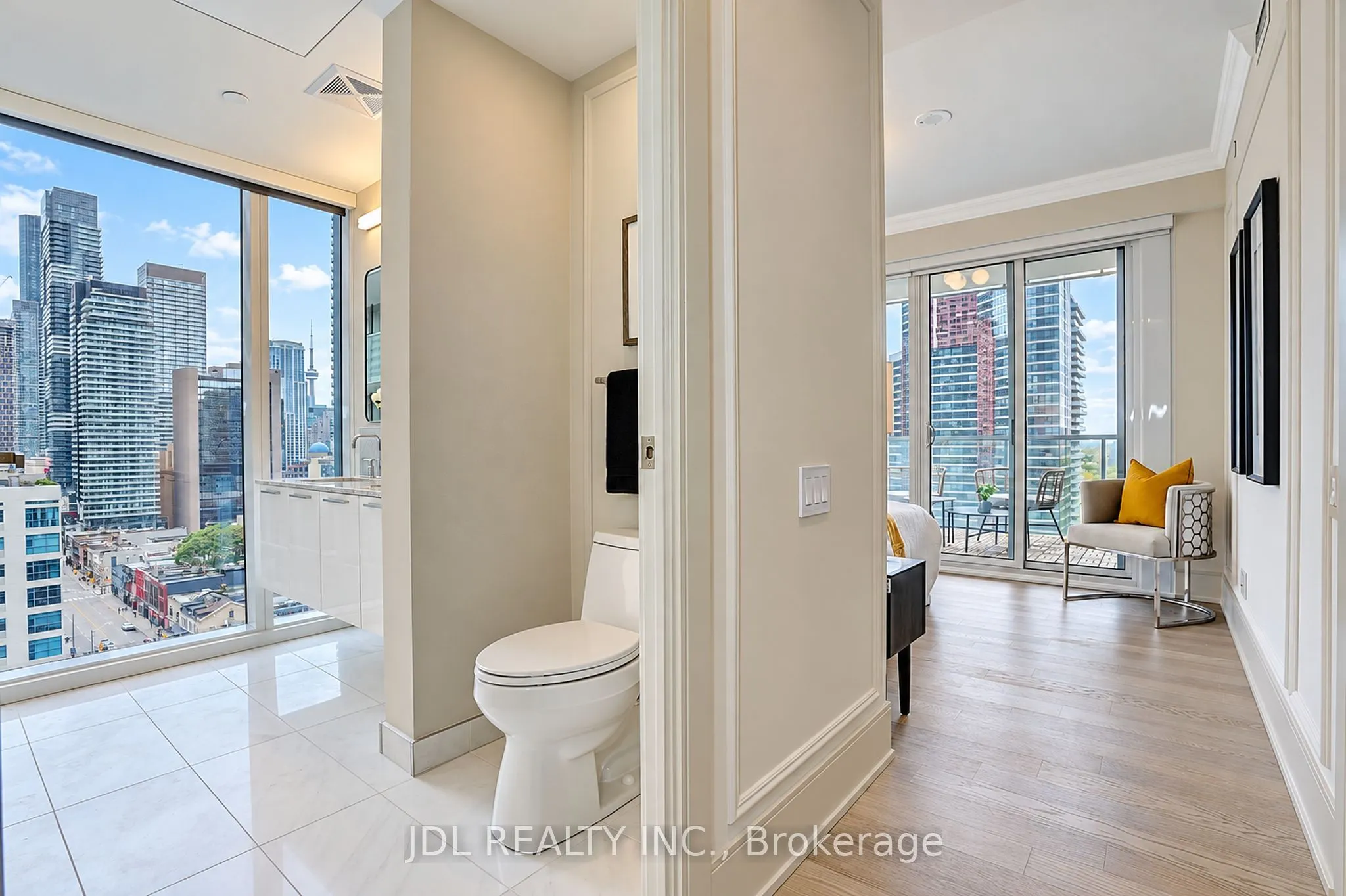 1 Gloucester Street #1615