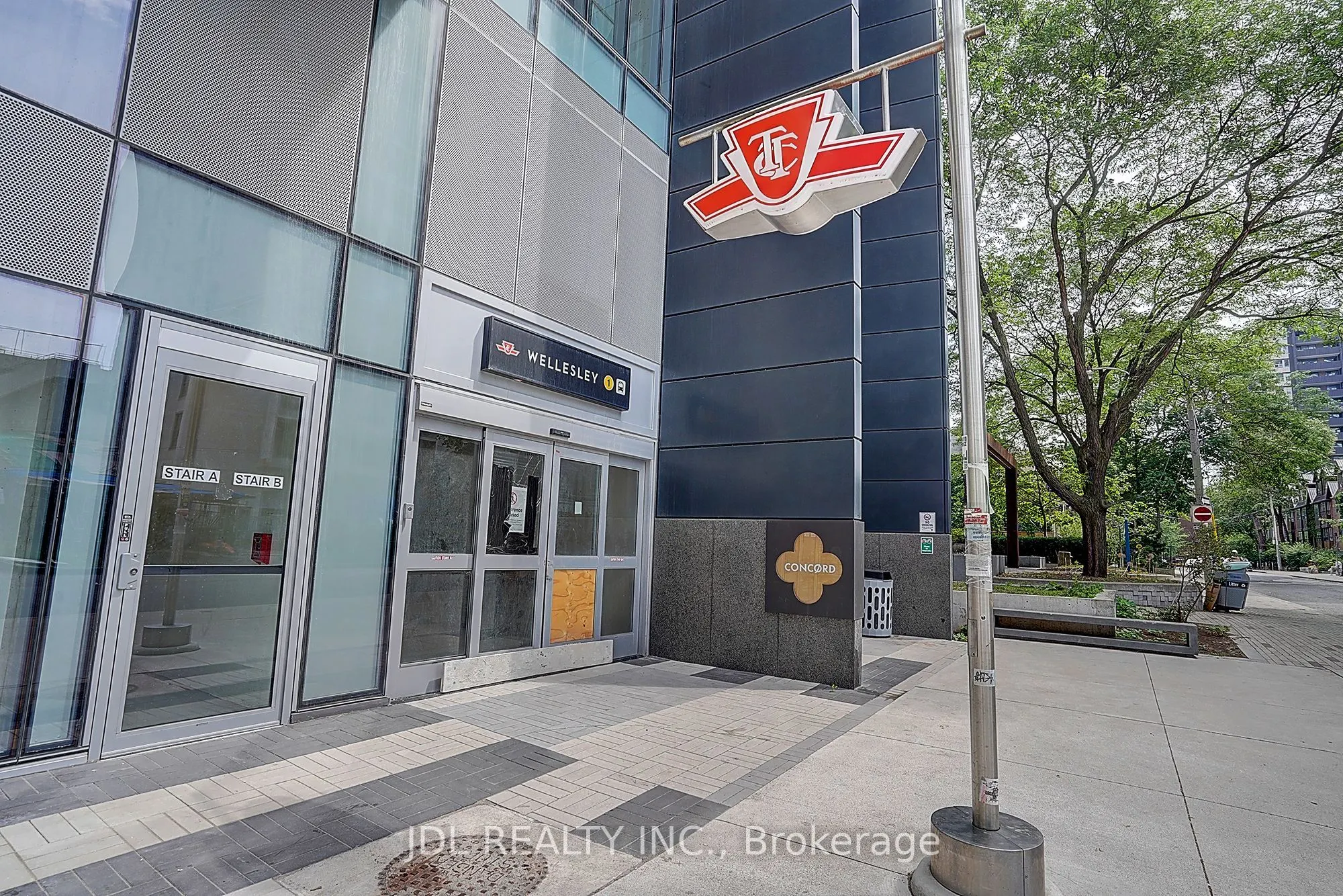 1 Gloucester Street #1615