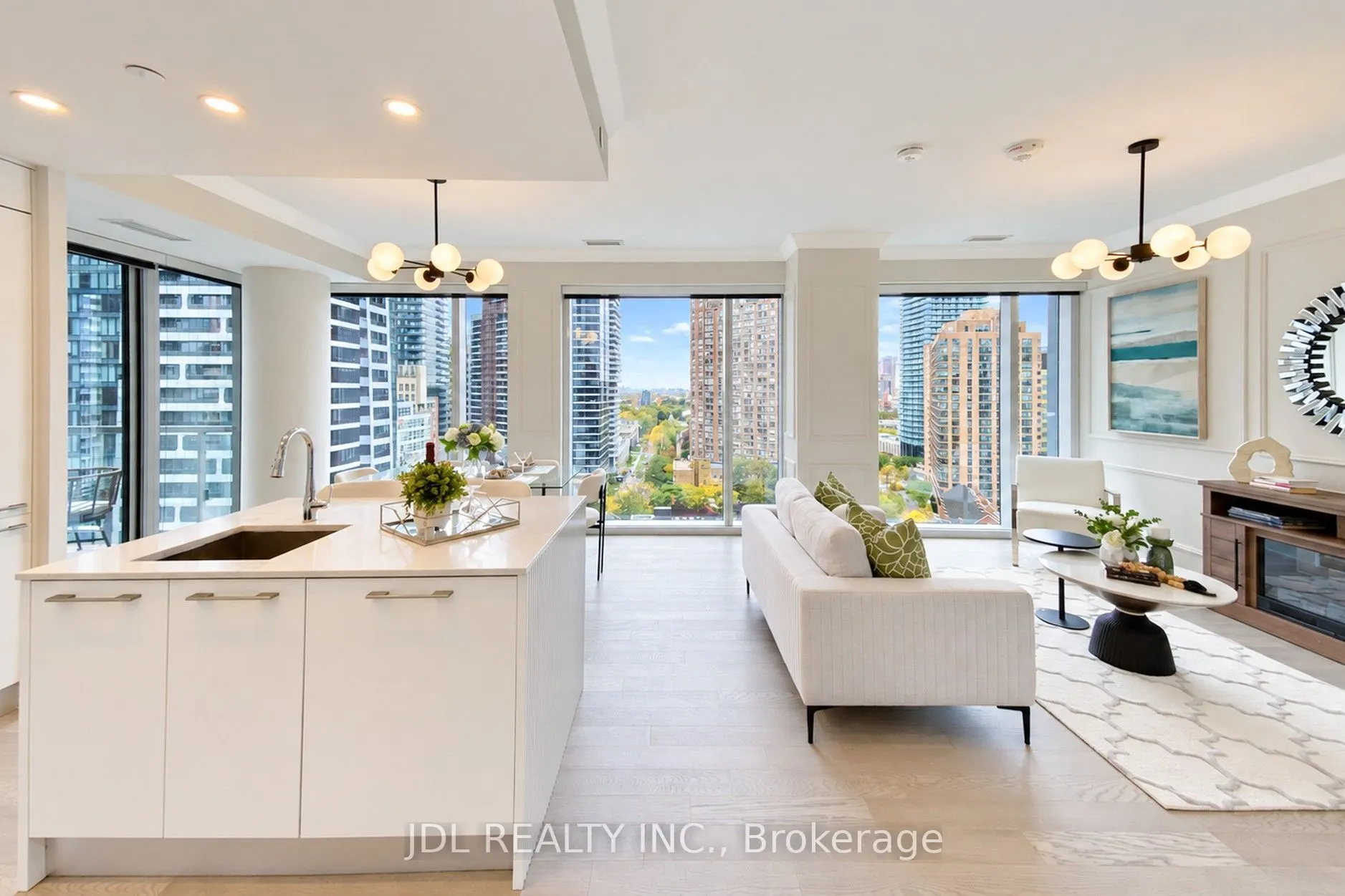 1 Gloucester Street #1615