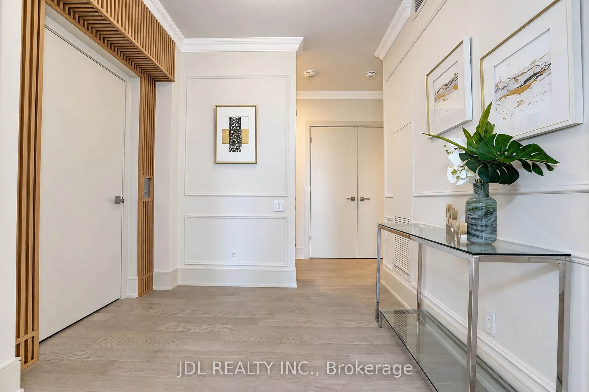 1 Gloucester Street #1615