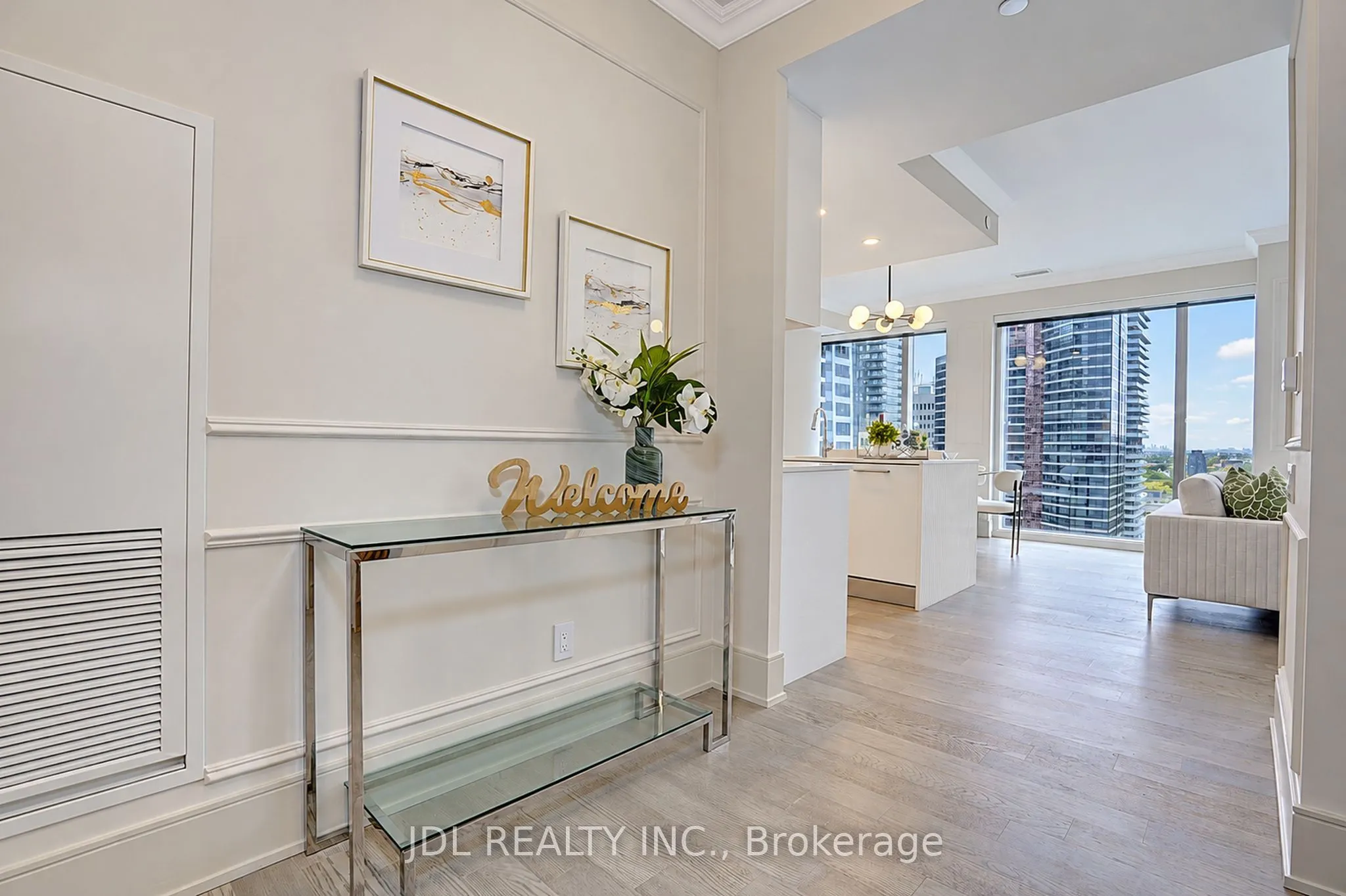 1 Gloucester Street #1615