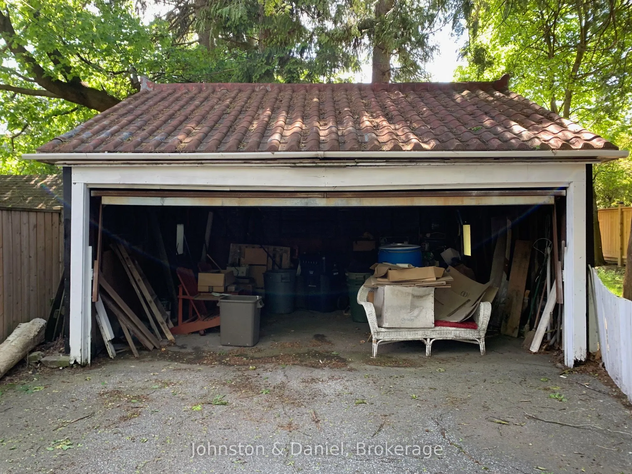 42 Lascelles Boulevard