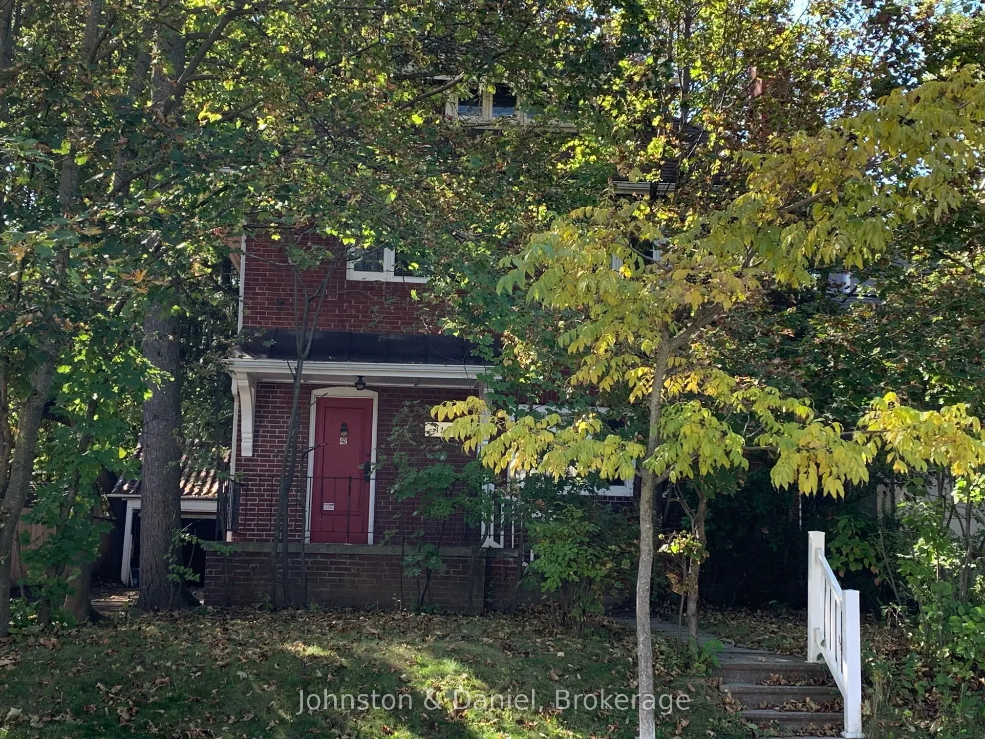 42 Lascelles Boulevard