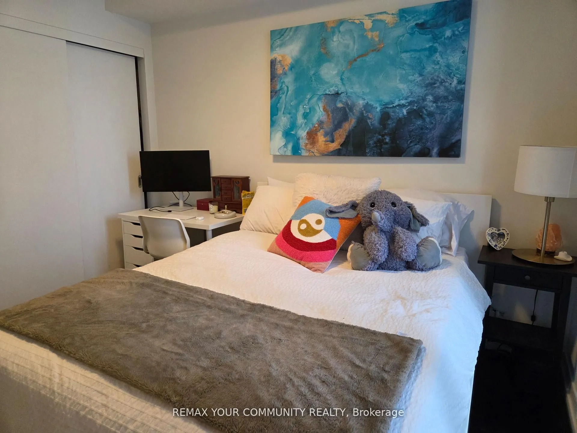 21 Widmer Street #2302