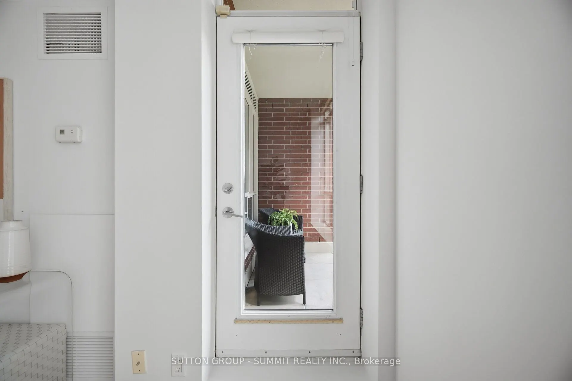 455 Rosewell Avenue #205