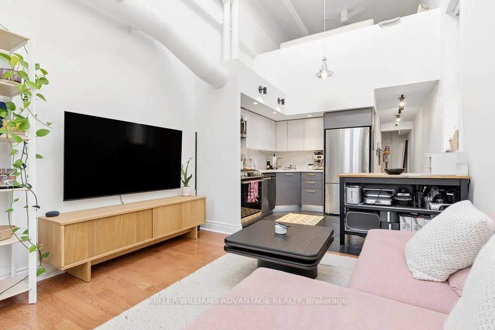394 Euclid Avenue #201
