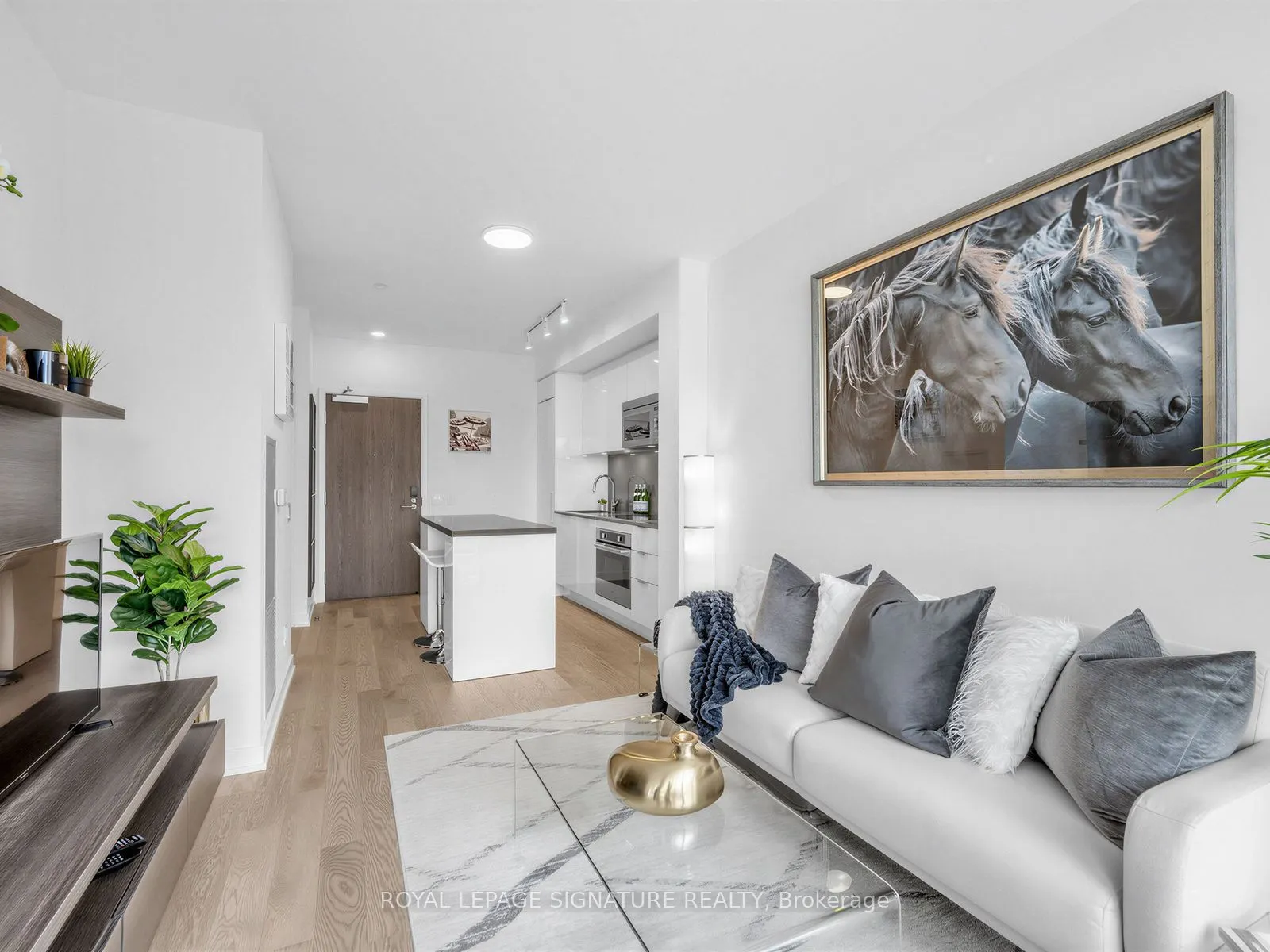20 Lombard Street #3707