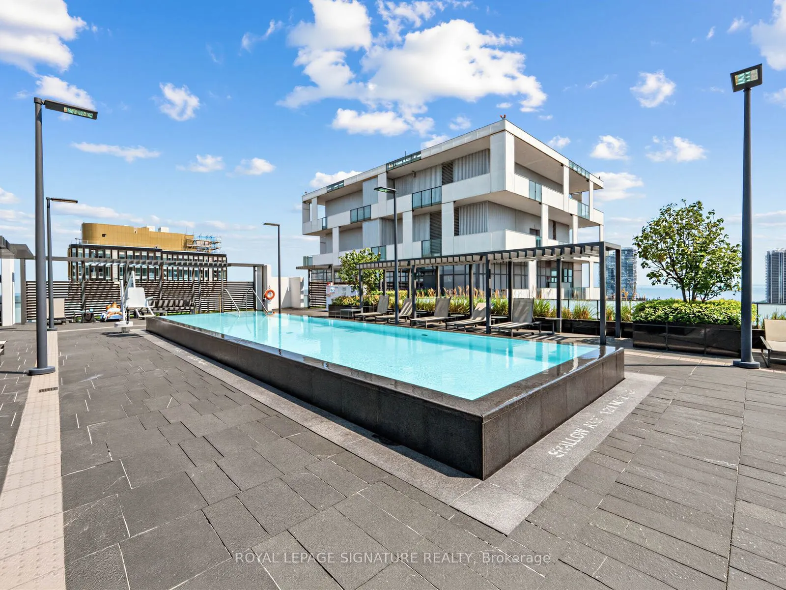20 Lombard Street #3707