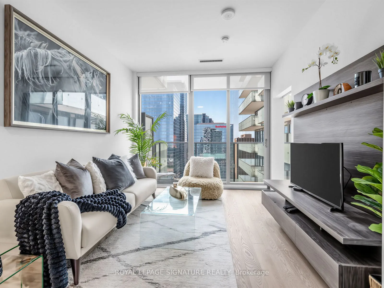20 Lombard Street #3707