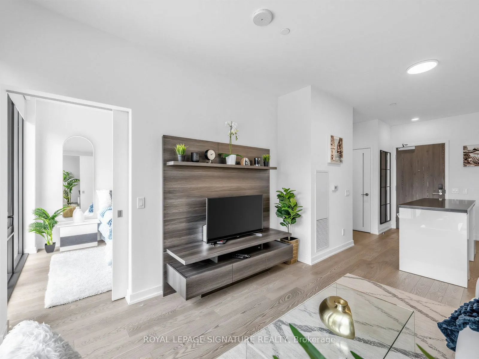 20 Lombard Street #3707