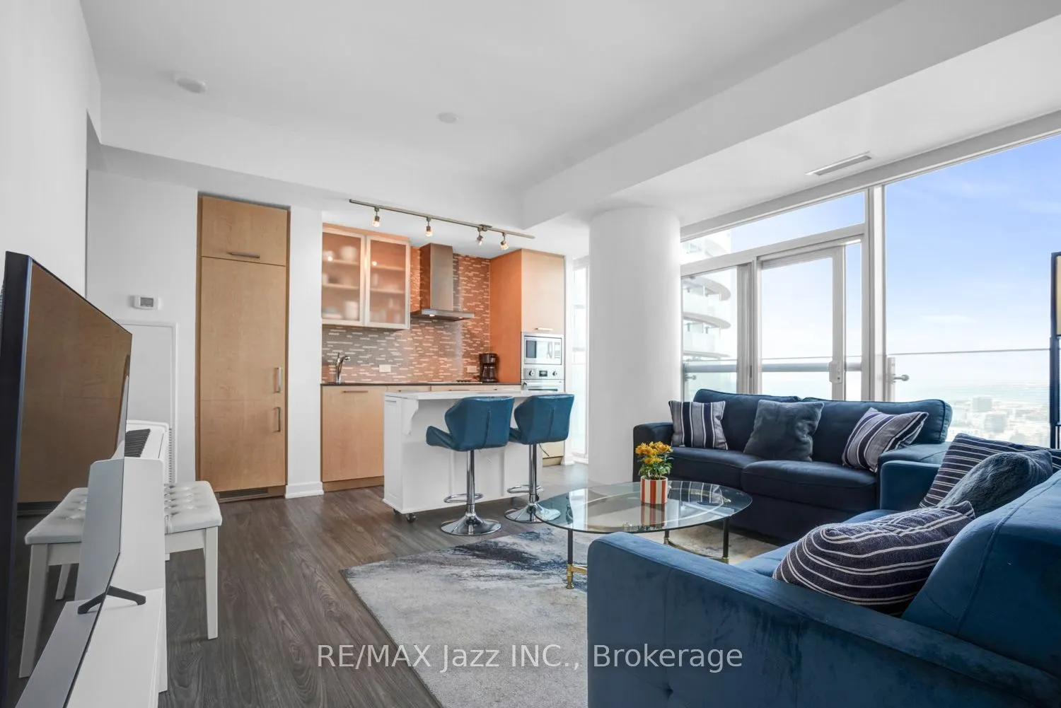 14 York Street #3808