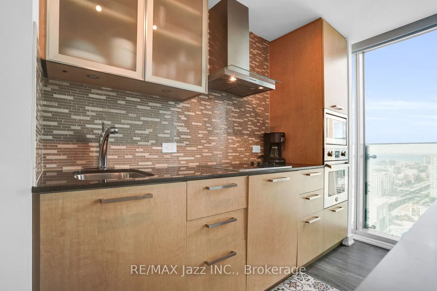 14 York Street #3808