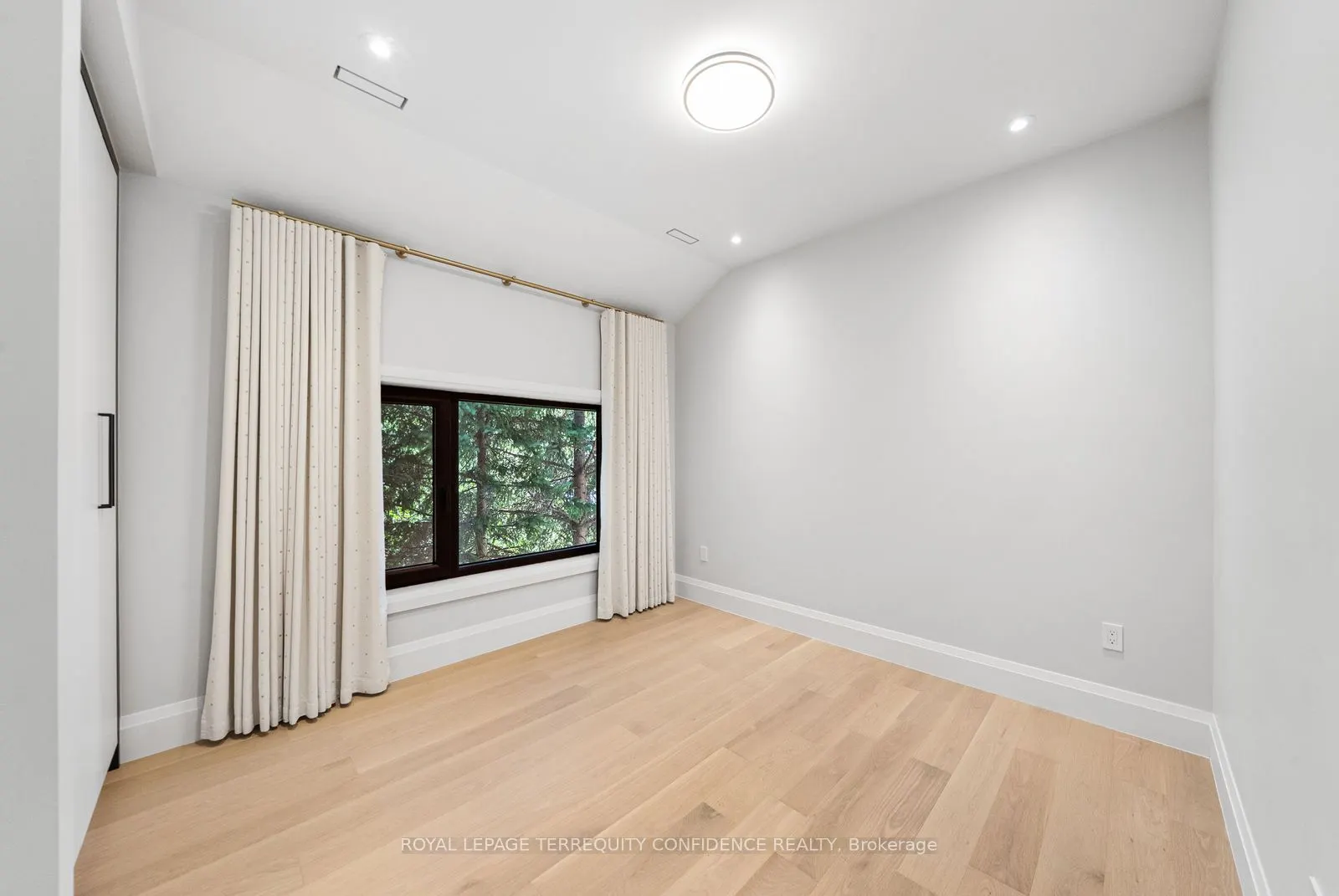 333 Horsham Avenue
