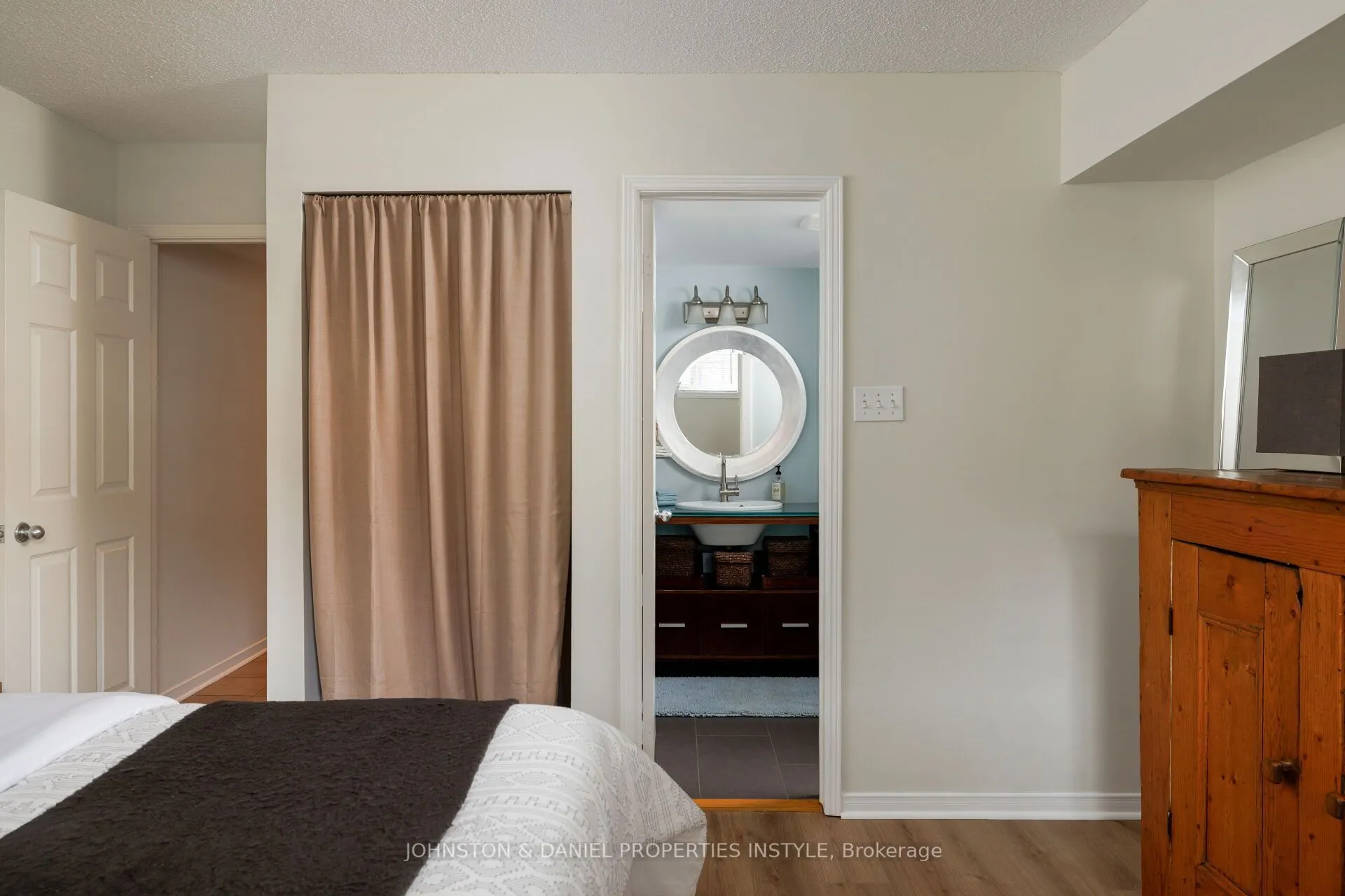 911D Adelaide Street W #29