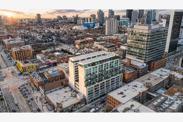 388 Richmond Street W