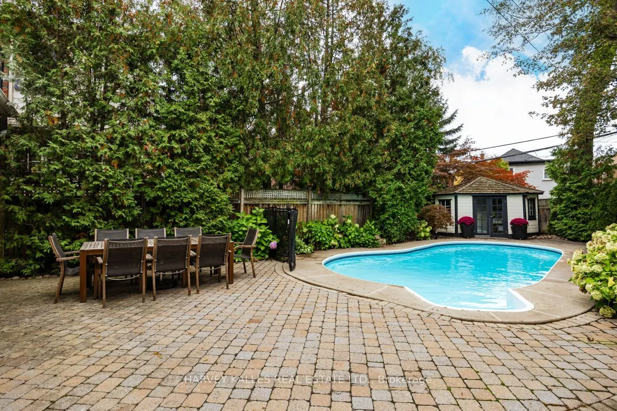 110 Chatsworth Drive
