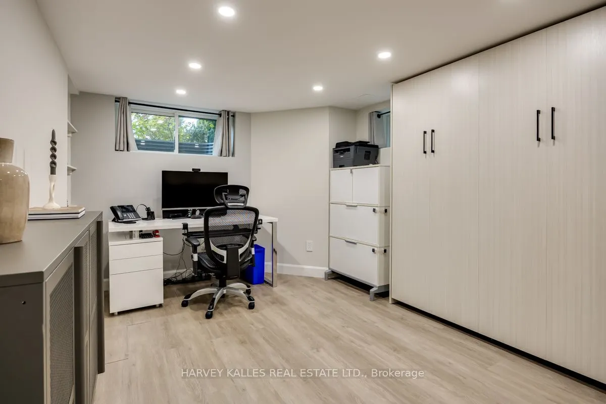 110 Chatsworth Drive