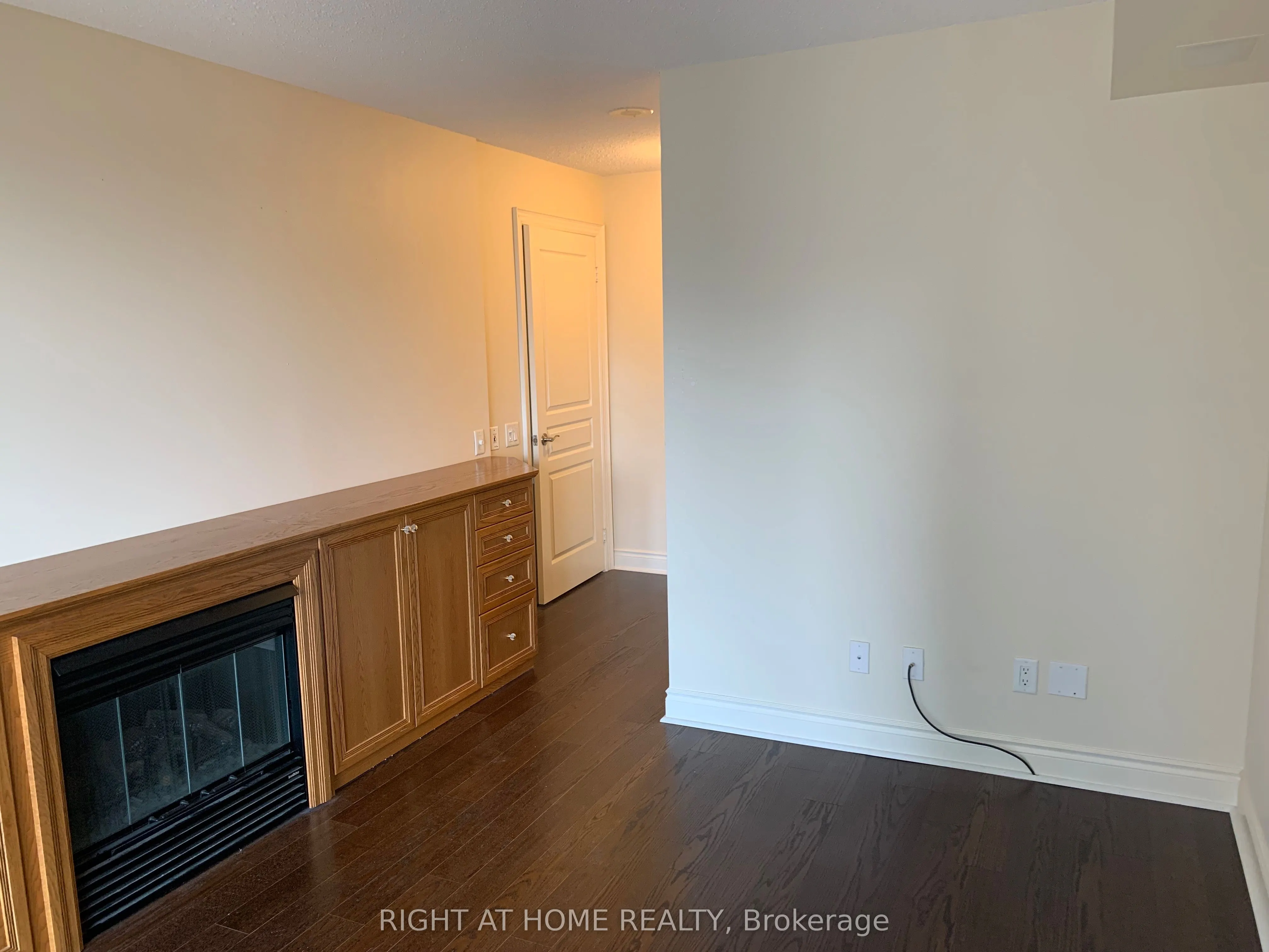 8 MCKEE Avenue #1306
