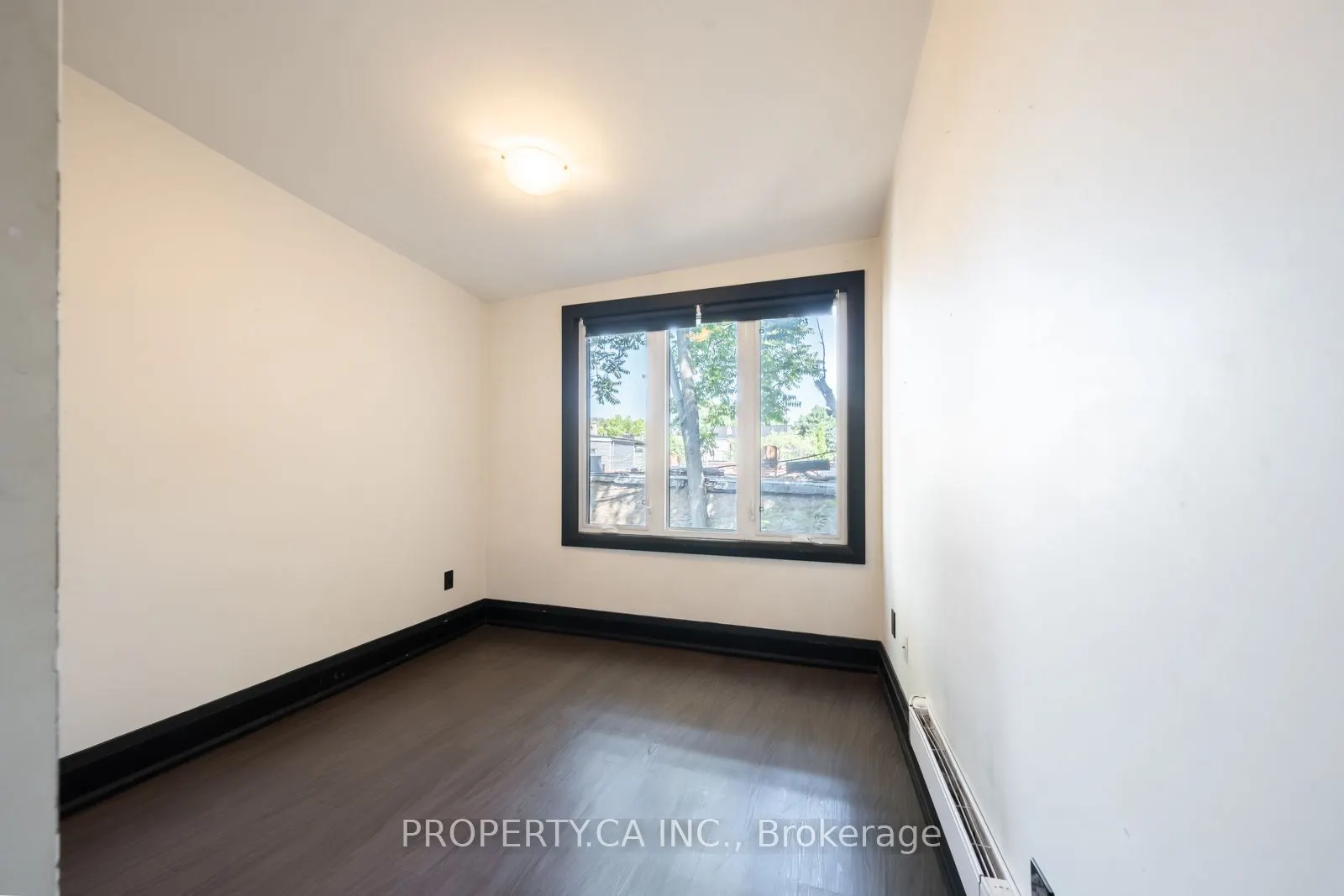 960 Queen Street W #3