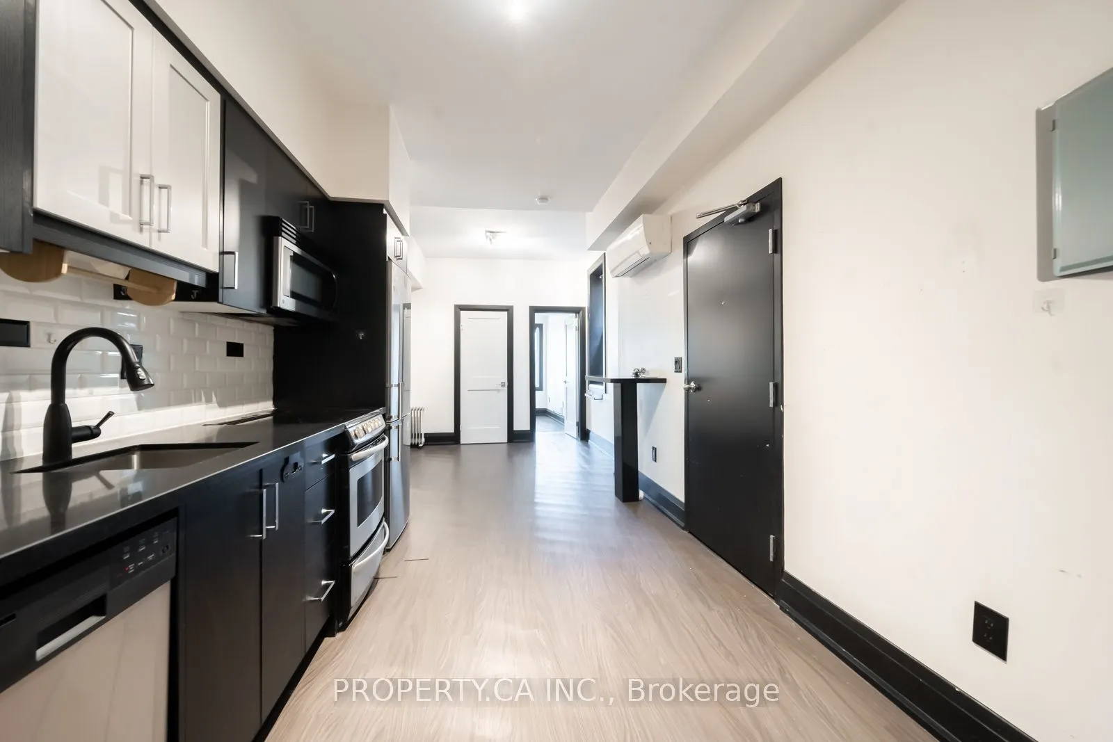 960 Queen Street W #3