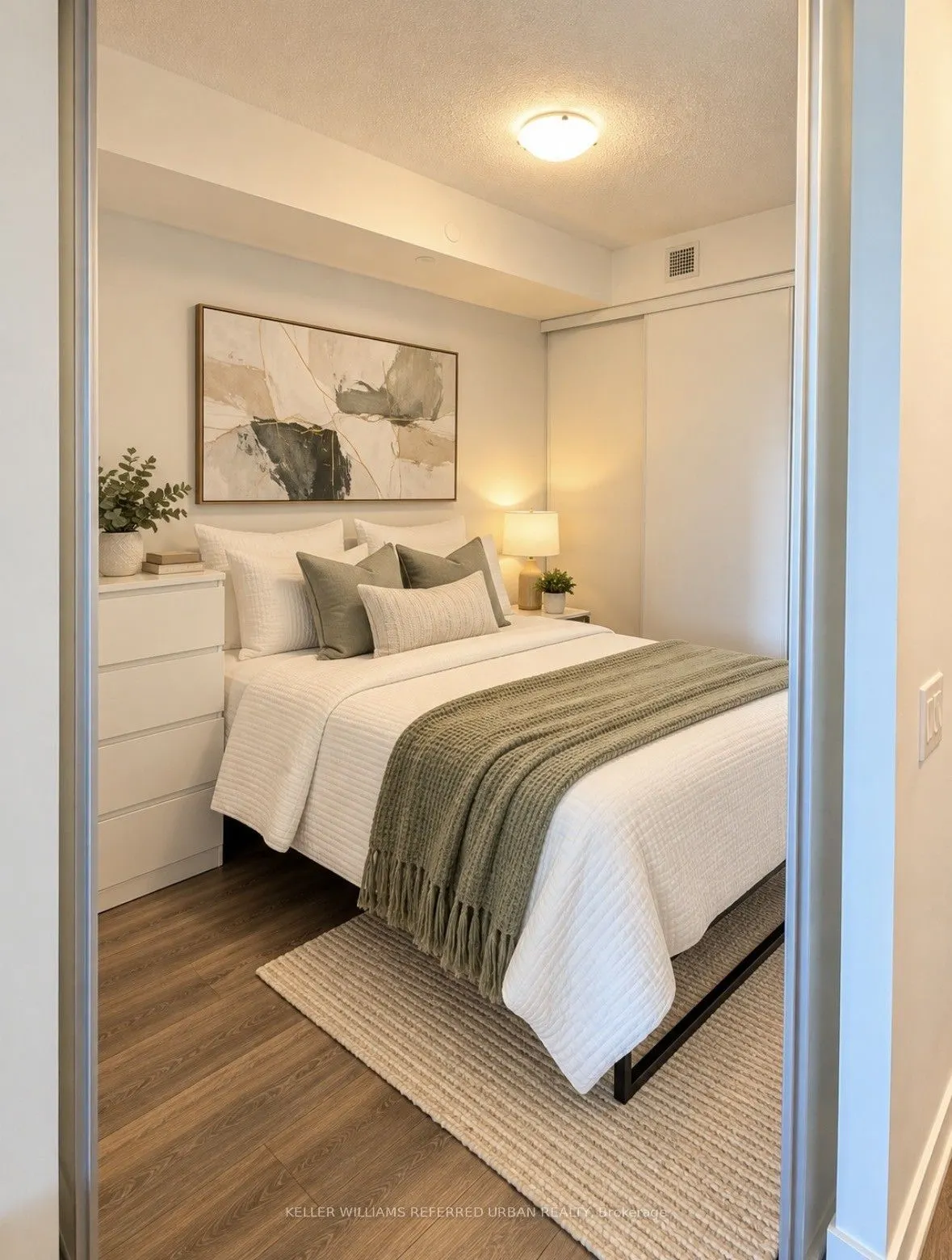 87 Peter Street #2103