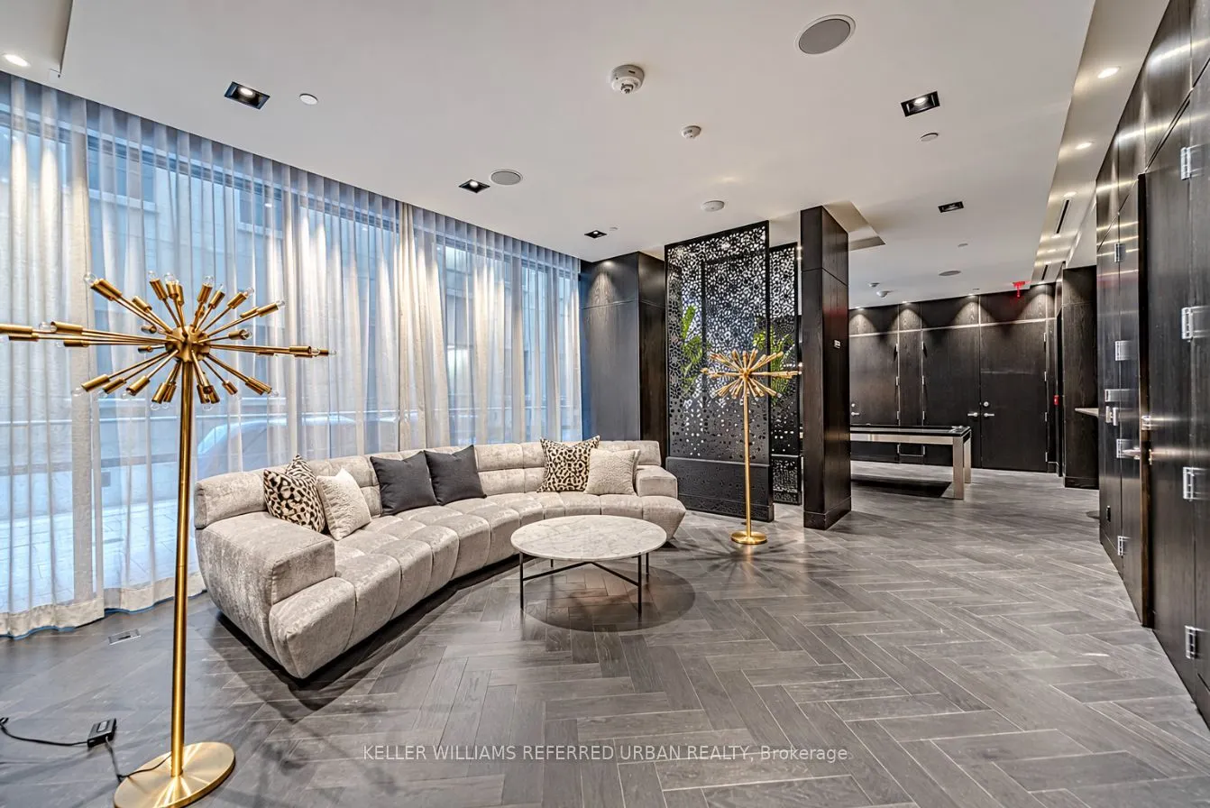 87 Peter Street #2103
