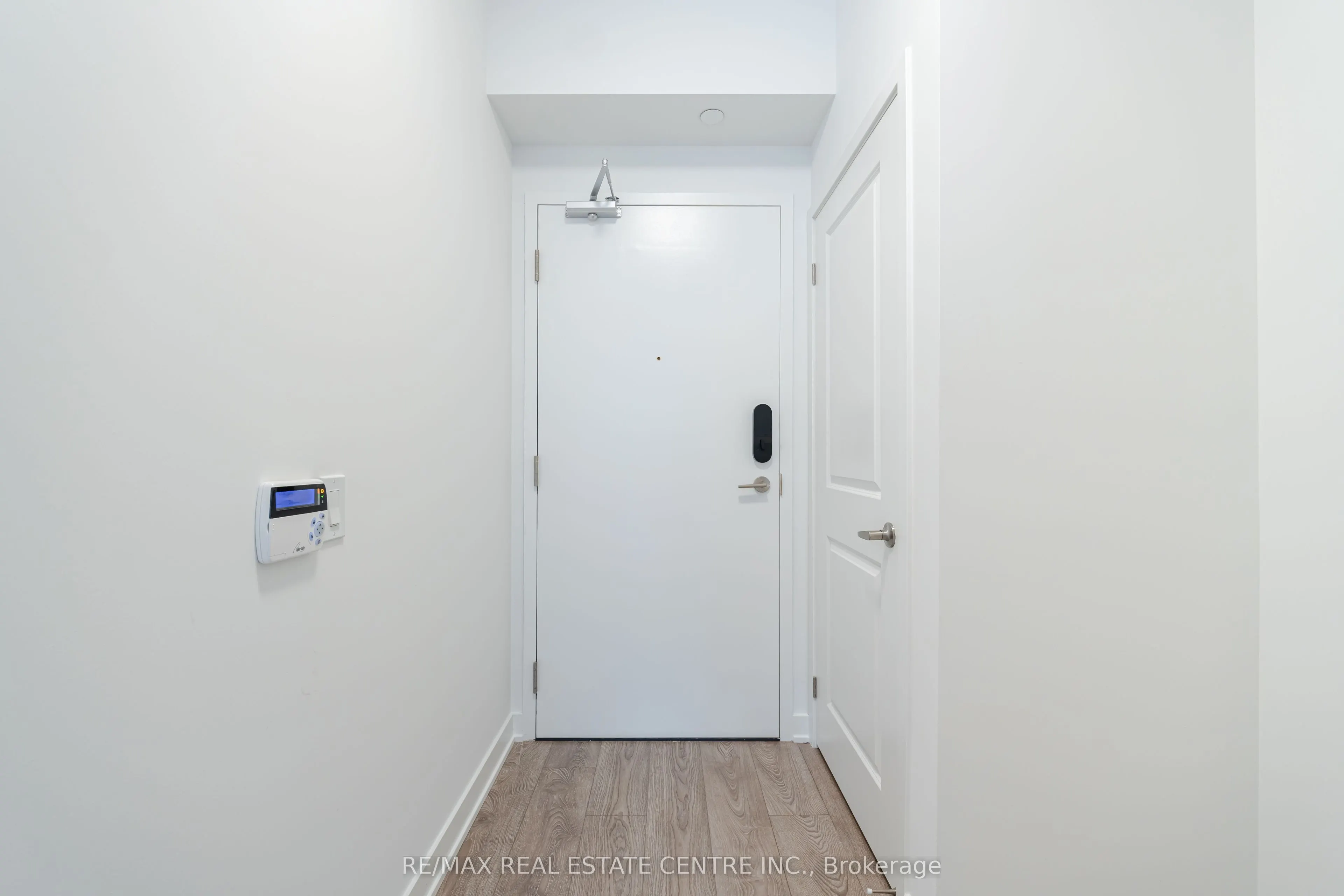 543 Richmond Street W #804