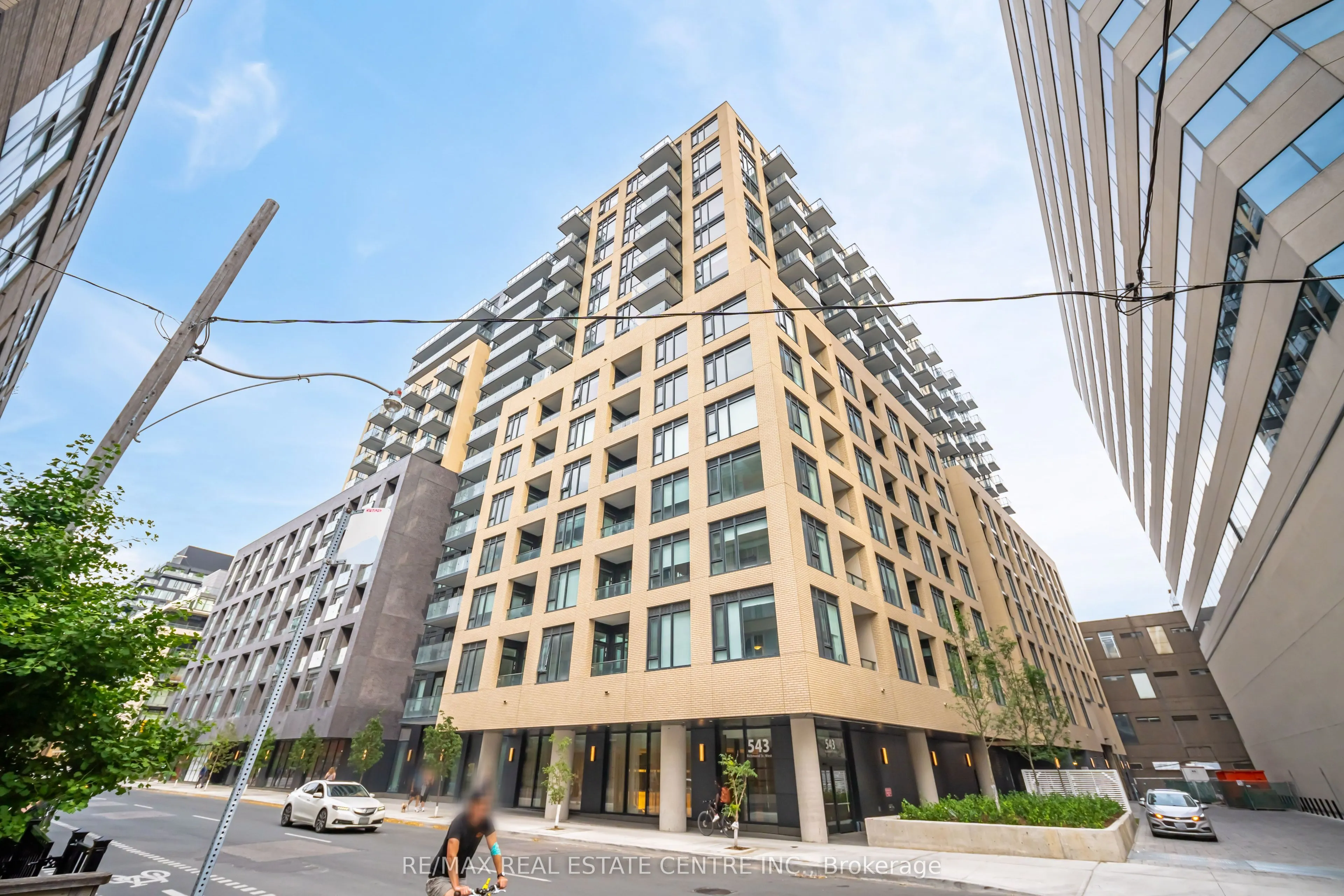 543 Richmond Street W #804