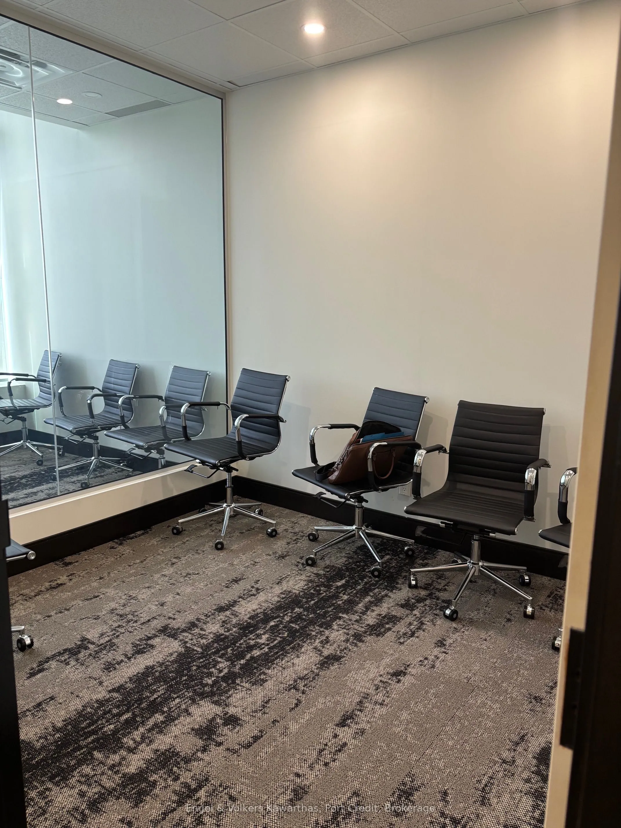 130 Queens Quay E #516