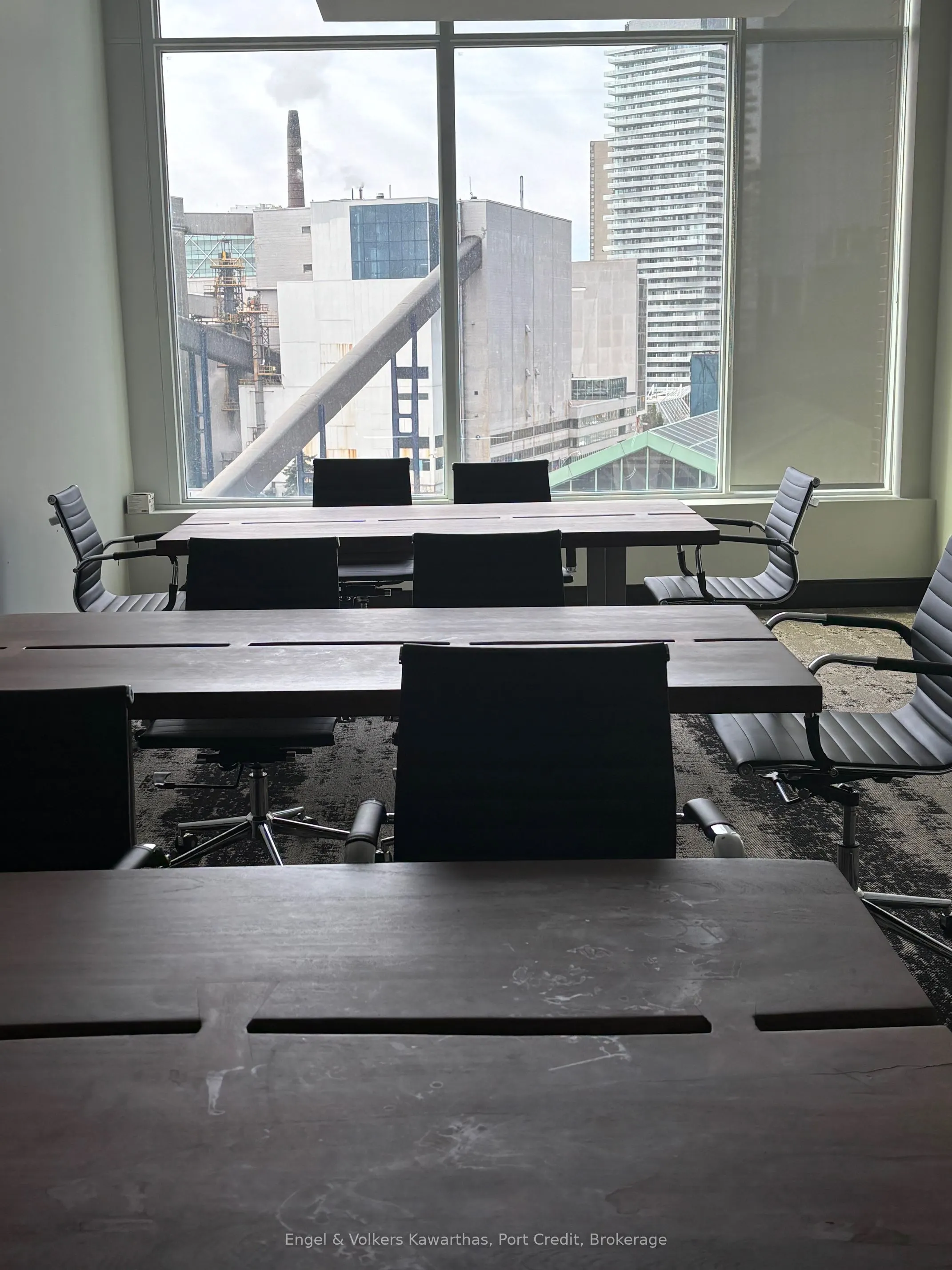 130 Queens Quay E #516