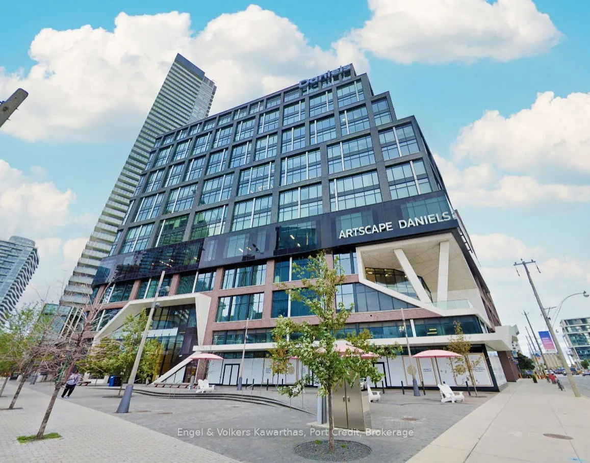 130 Queens Quay E #516