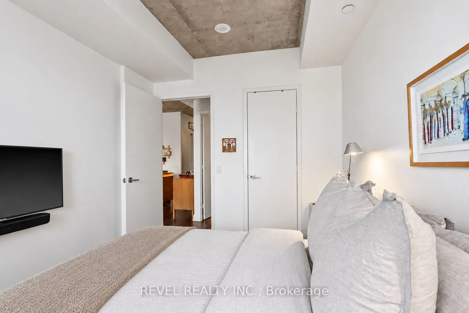 1030 King Street W #529