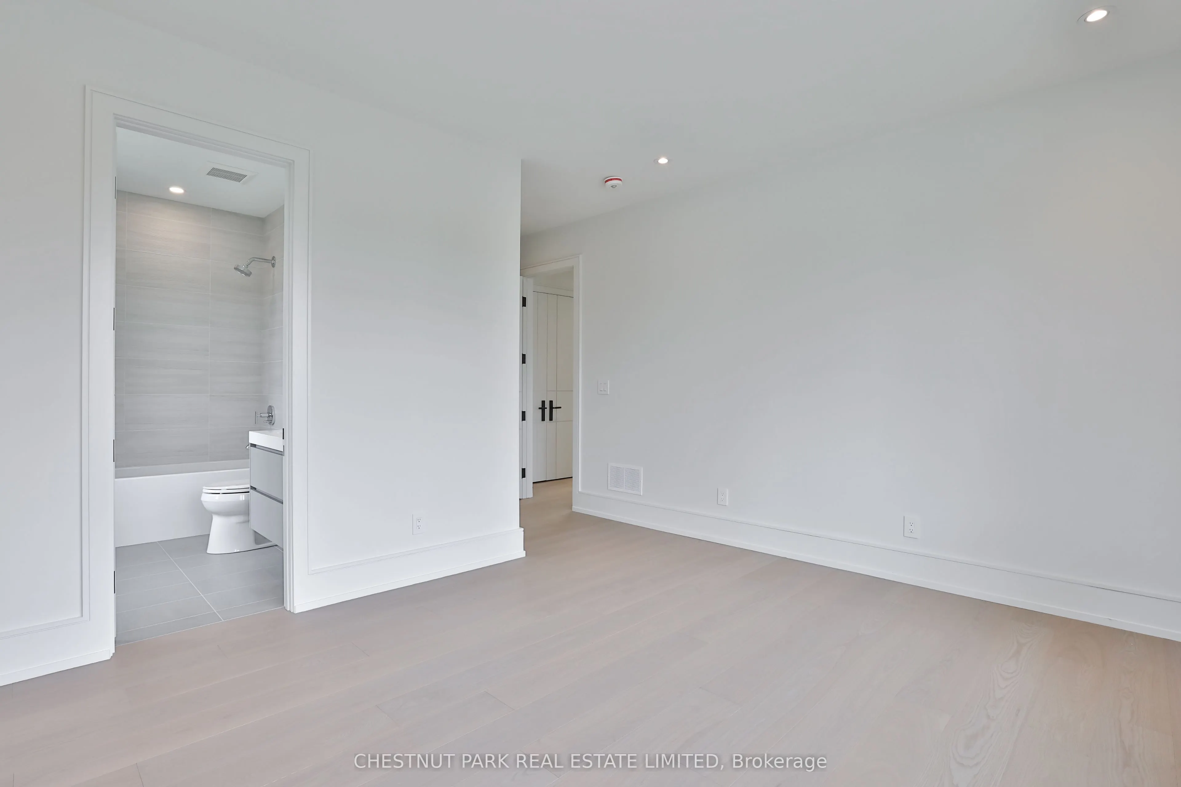 2 Marchwood Drive