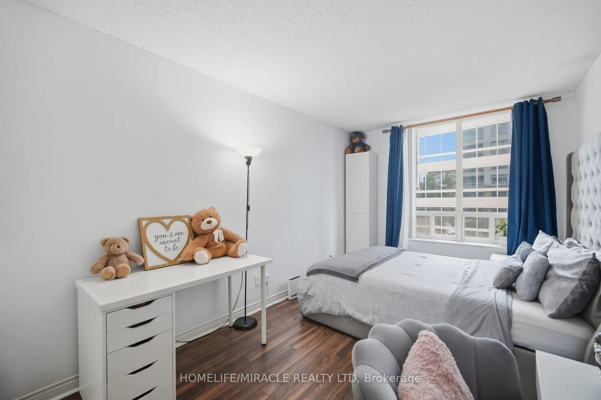 260 Doris Avenue #301