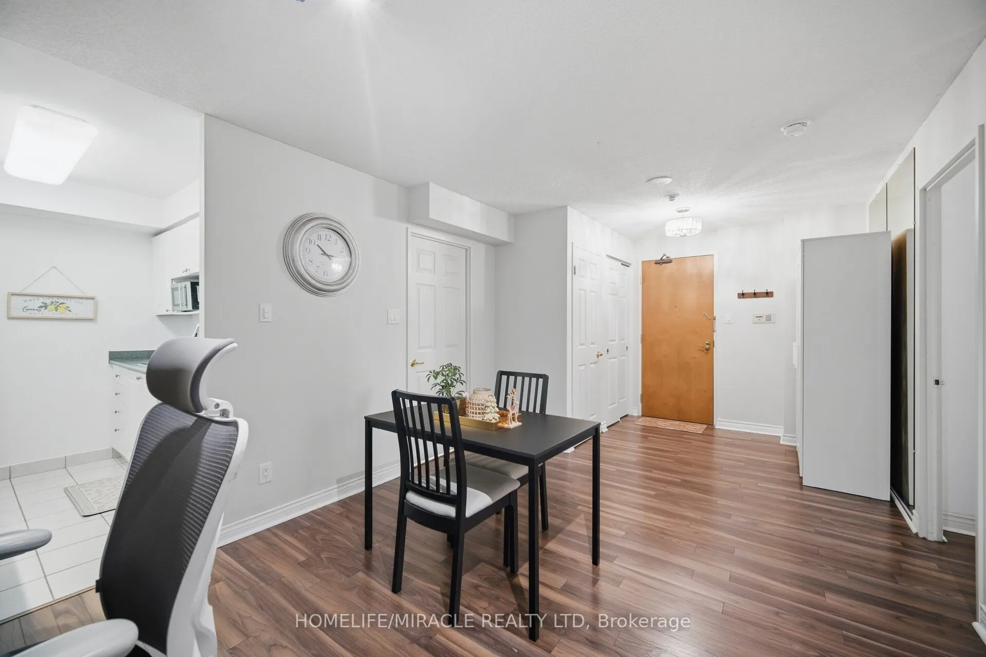 260 Doris Avenue #301