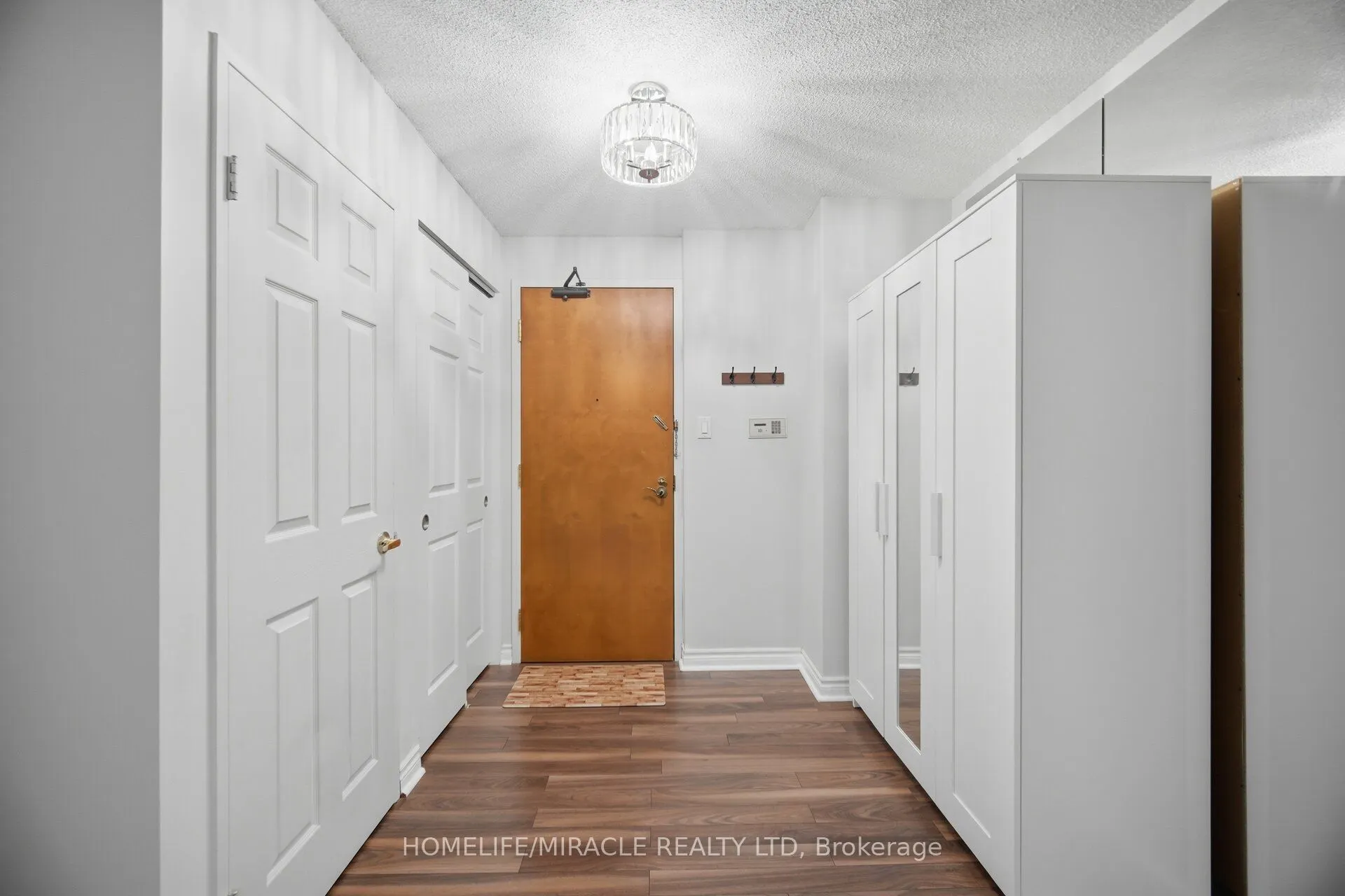 260 Doris Avenue #301