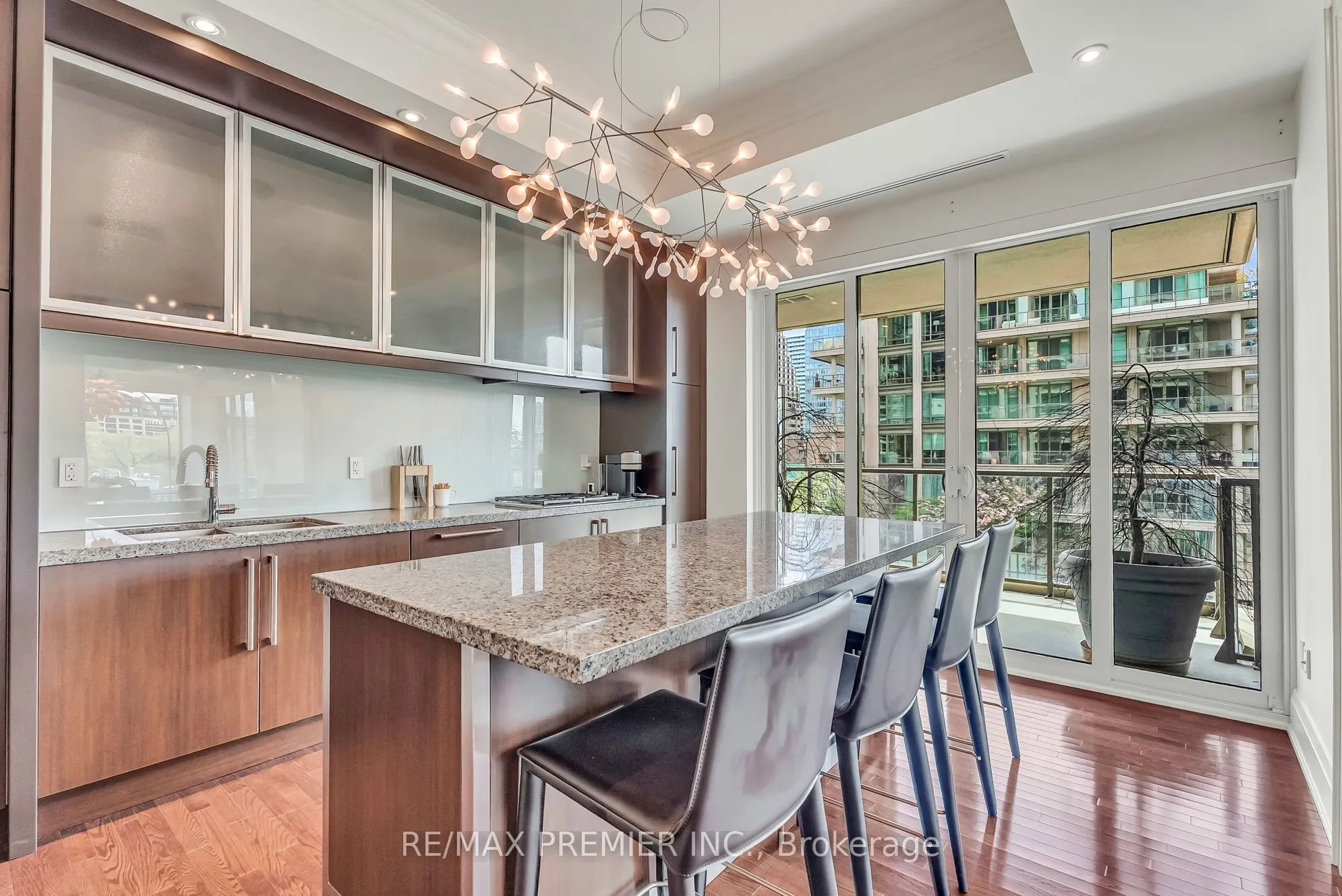 80 Yorkville Avenue #502