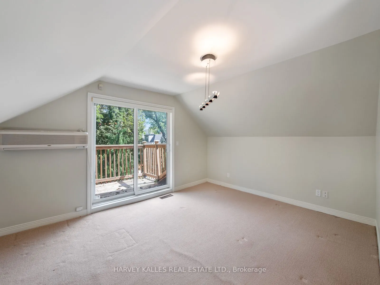 67 Warren Road