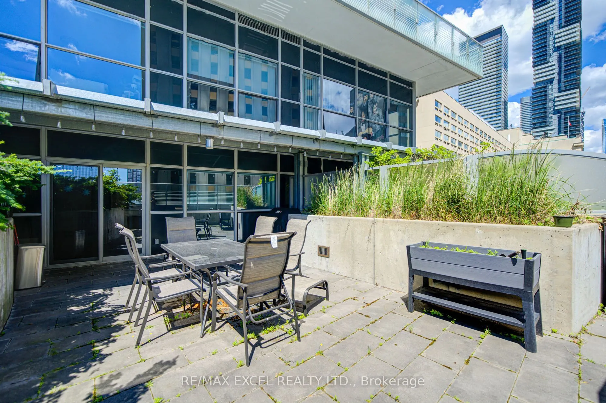 386 Yonge Street #503