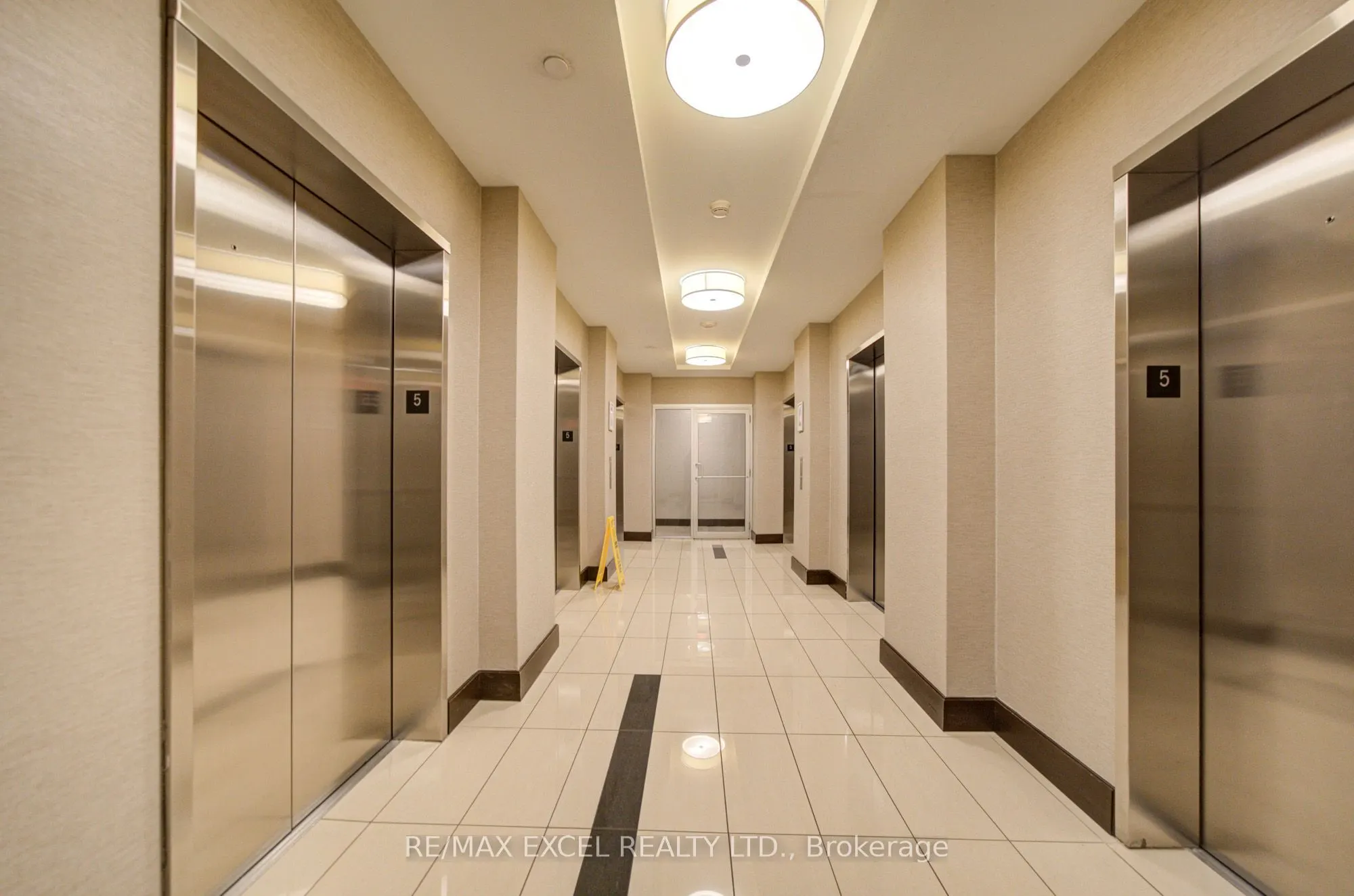 386 Yonge Street #503