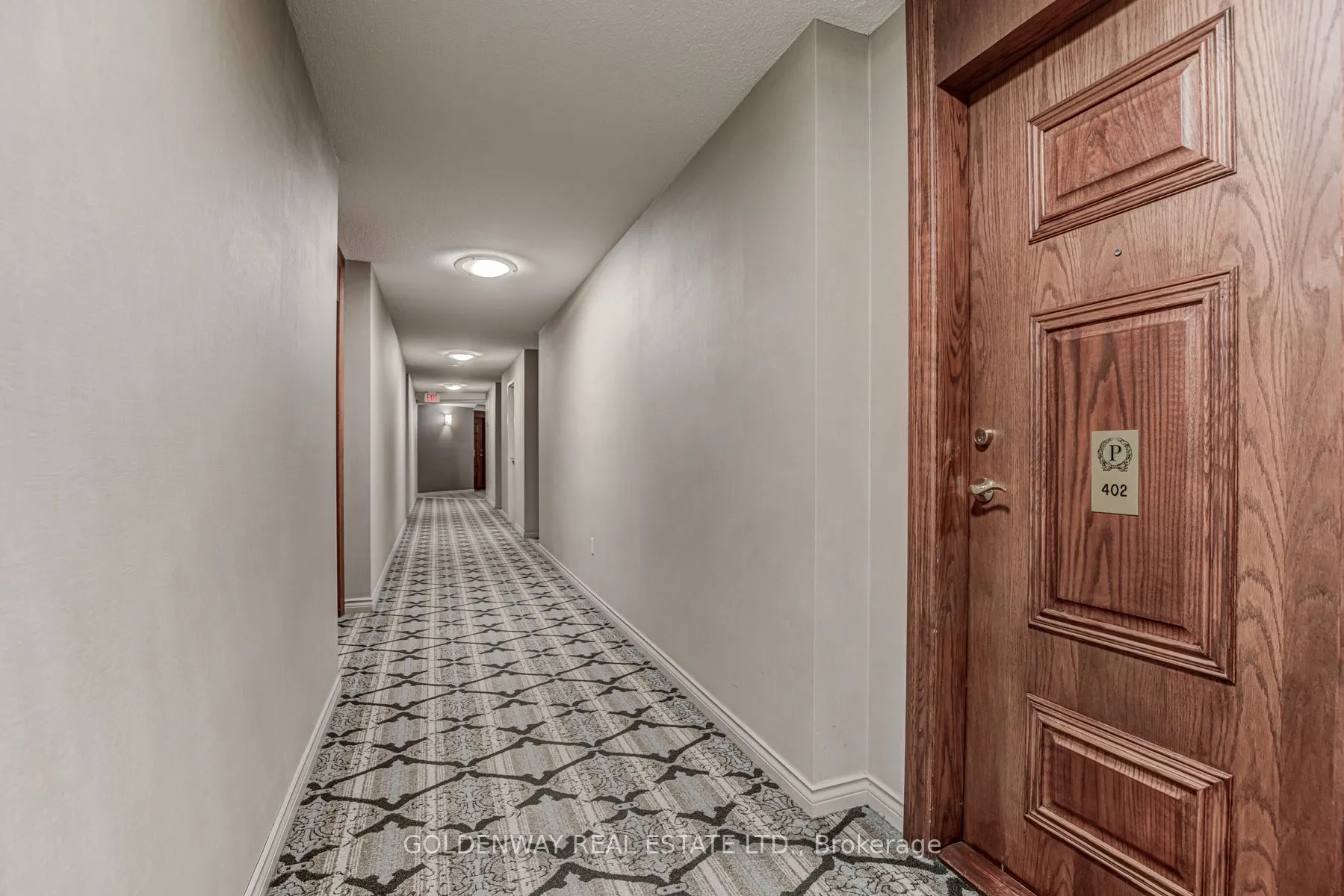 18 Pemberton Avenue #402