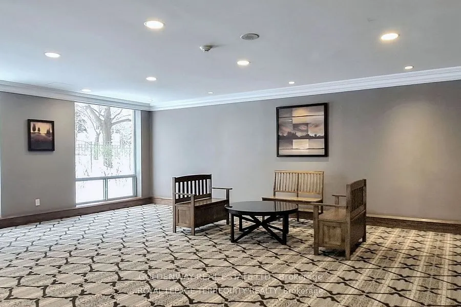 18 Pemberton Avenue #402