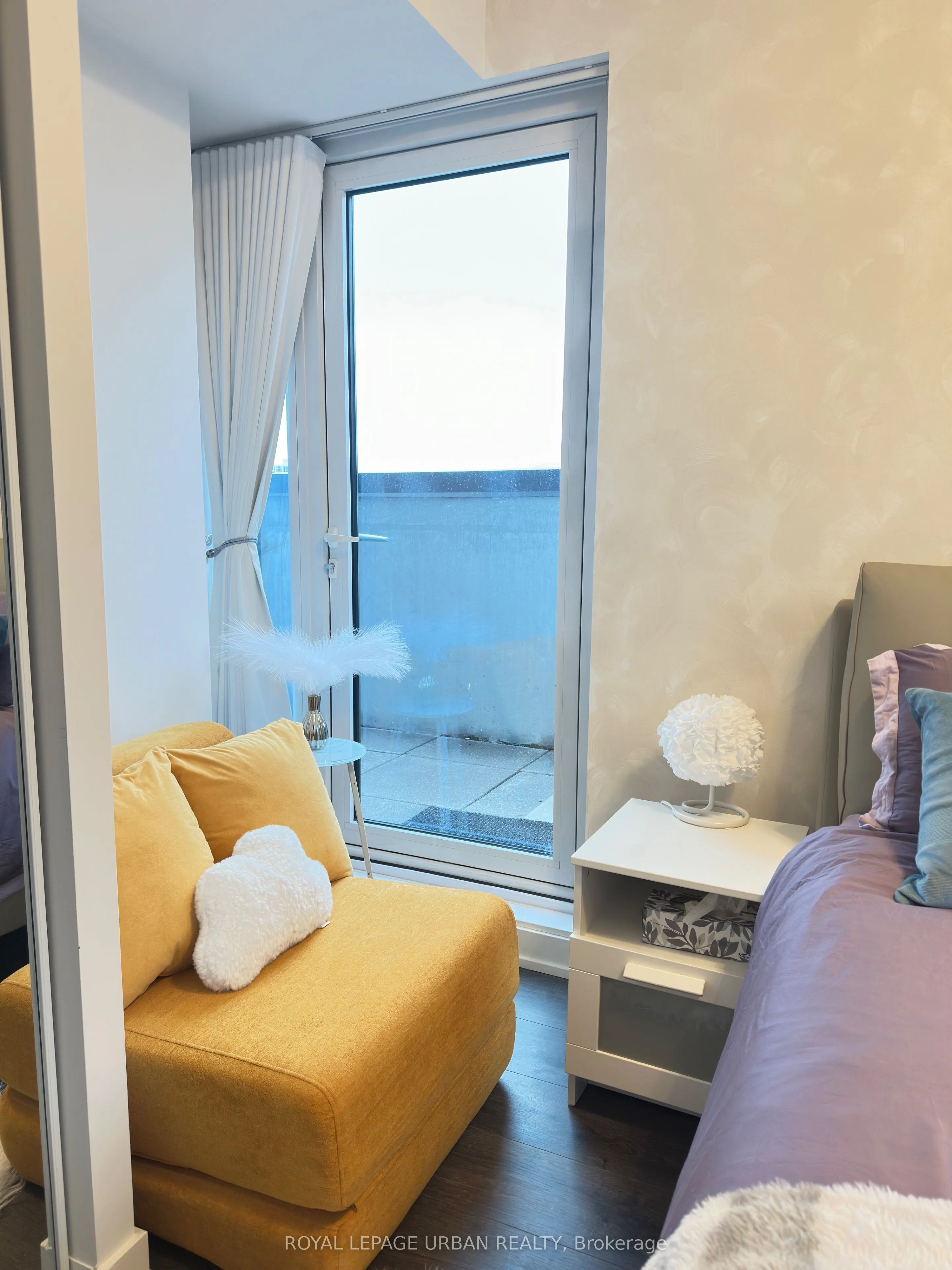100 Queen Street E #1106