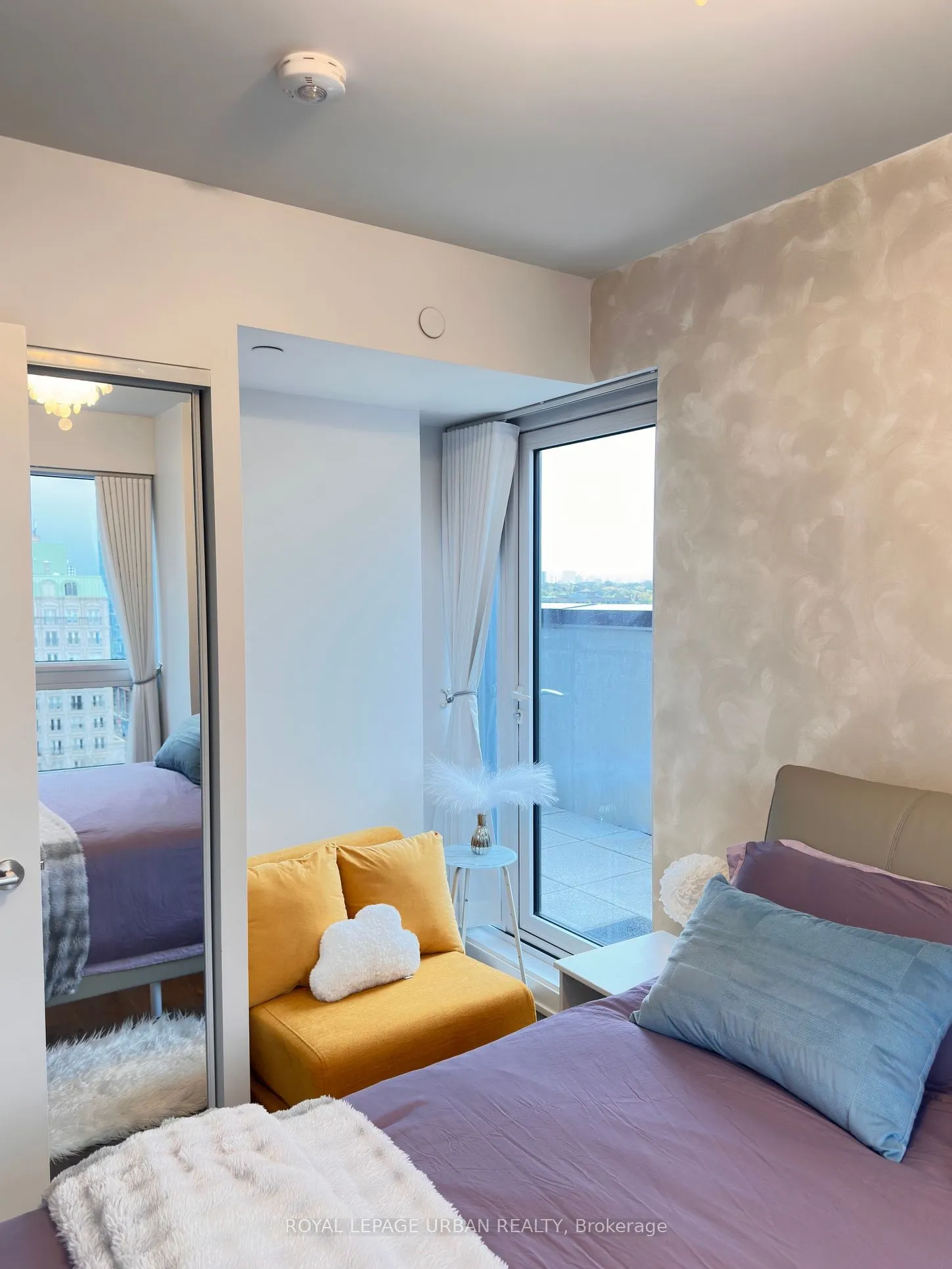100 Queen Street E #1106