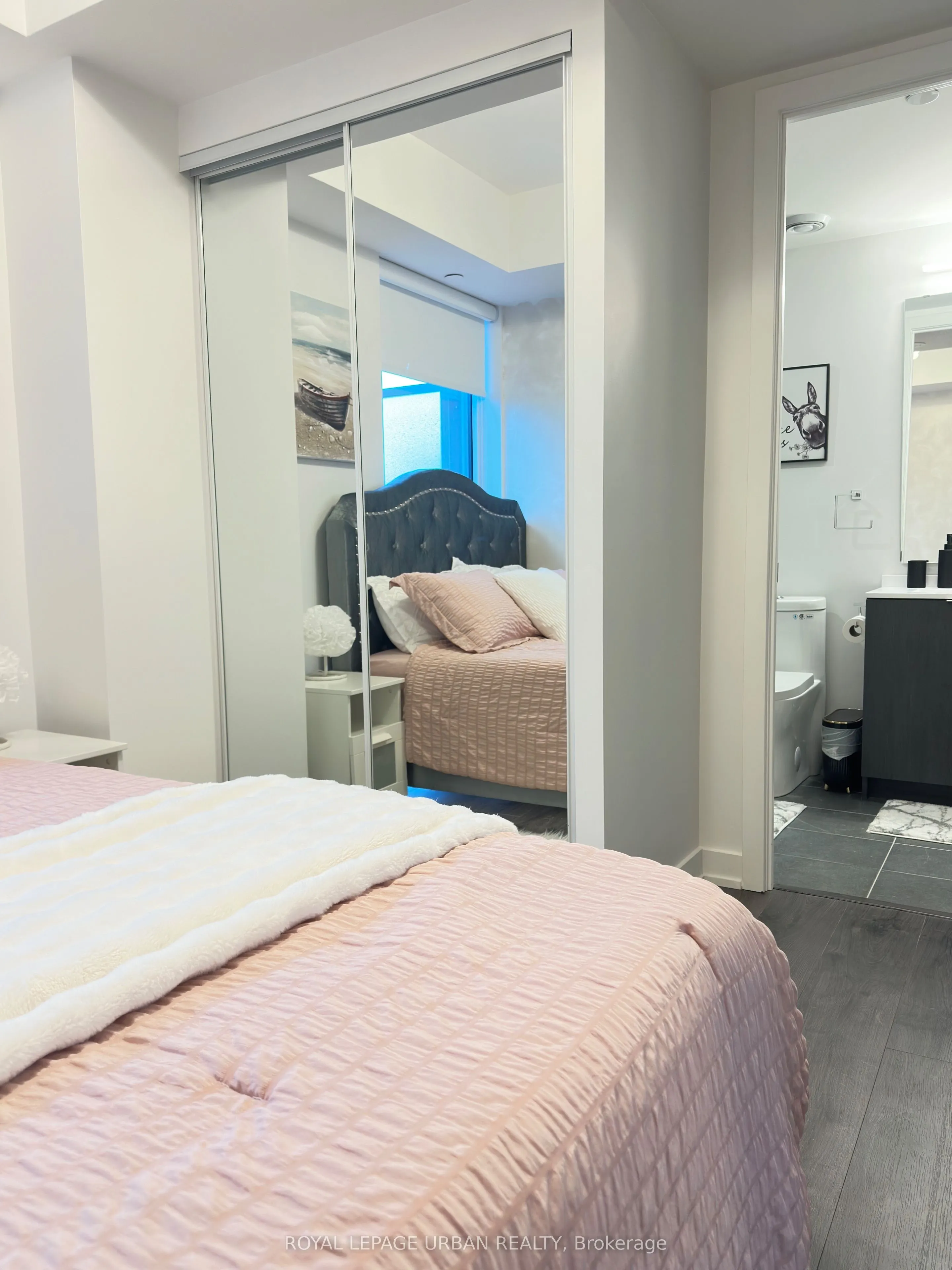100 Queen Street E #1106