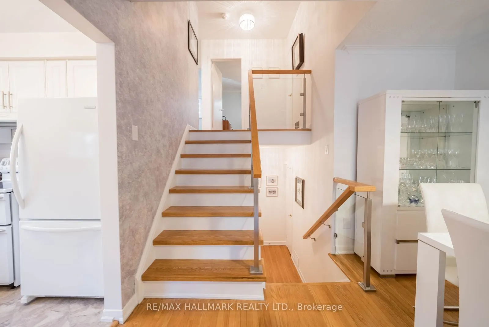 27 Pinebrook Avenue