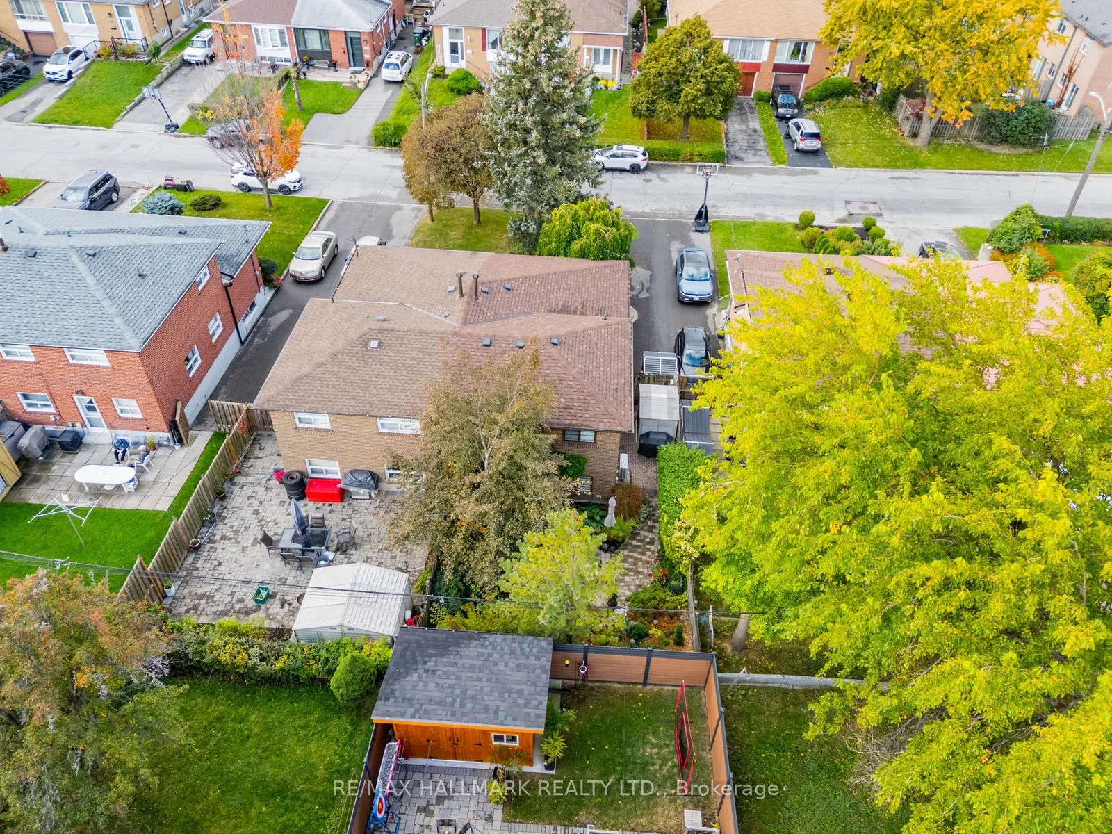 27 Pinebrook Avenue